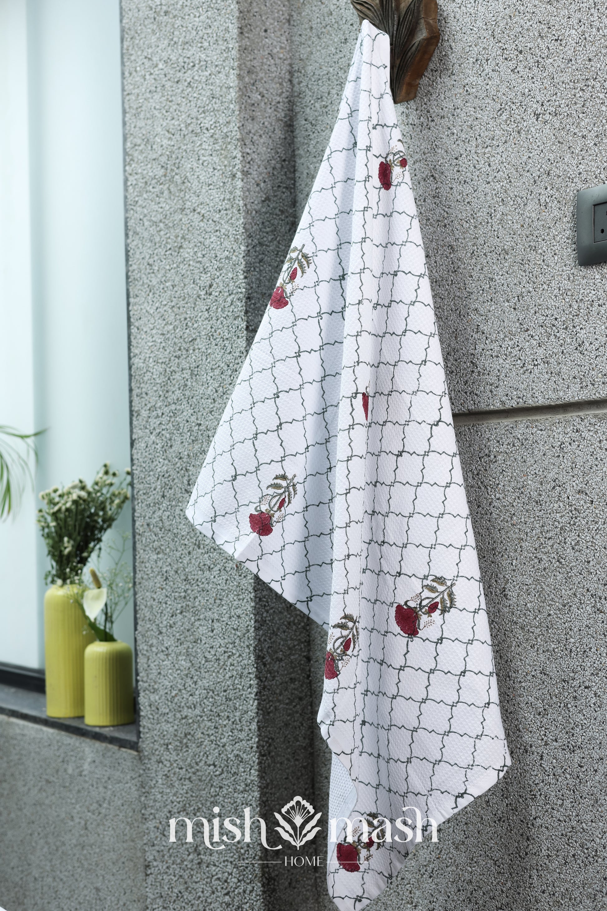 White cotton bath towel. Bath towel for women. Trident towels