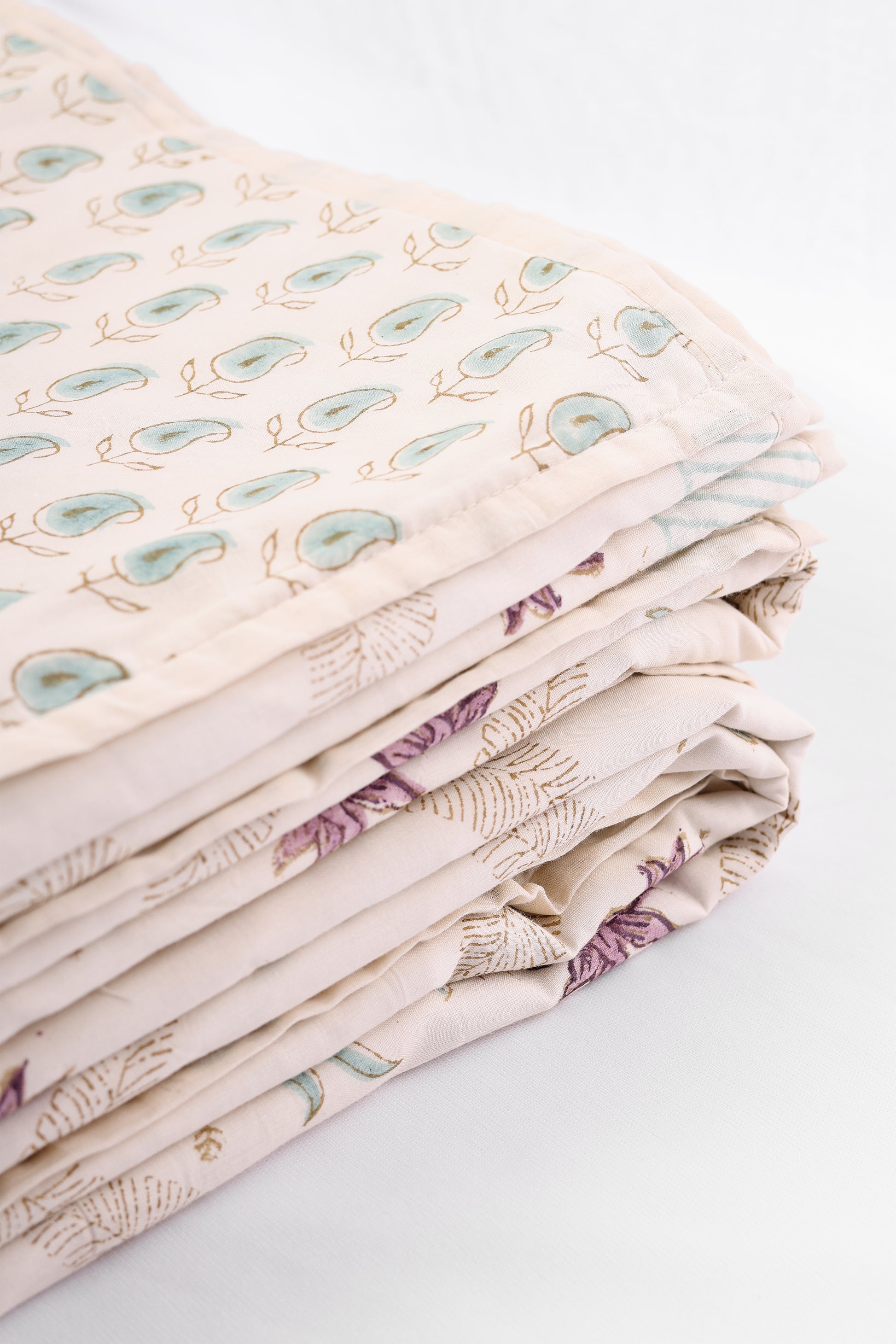 Folded reversible cotton dohar with palm and paisley motifs