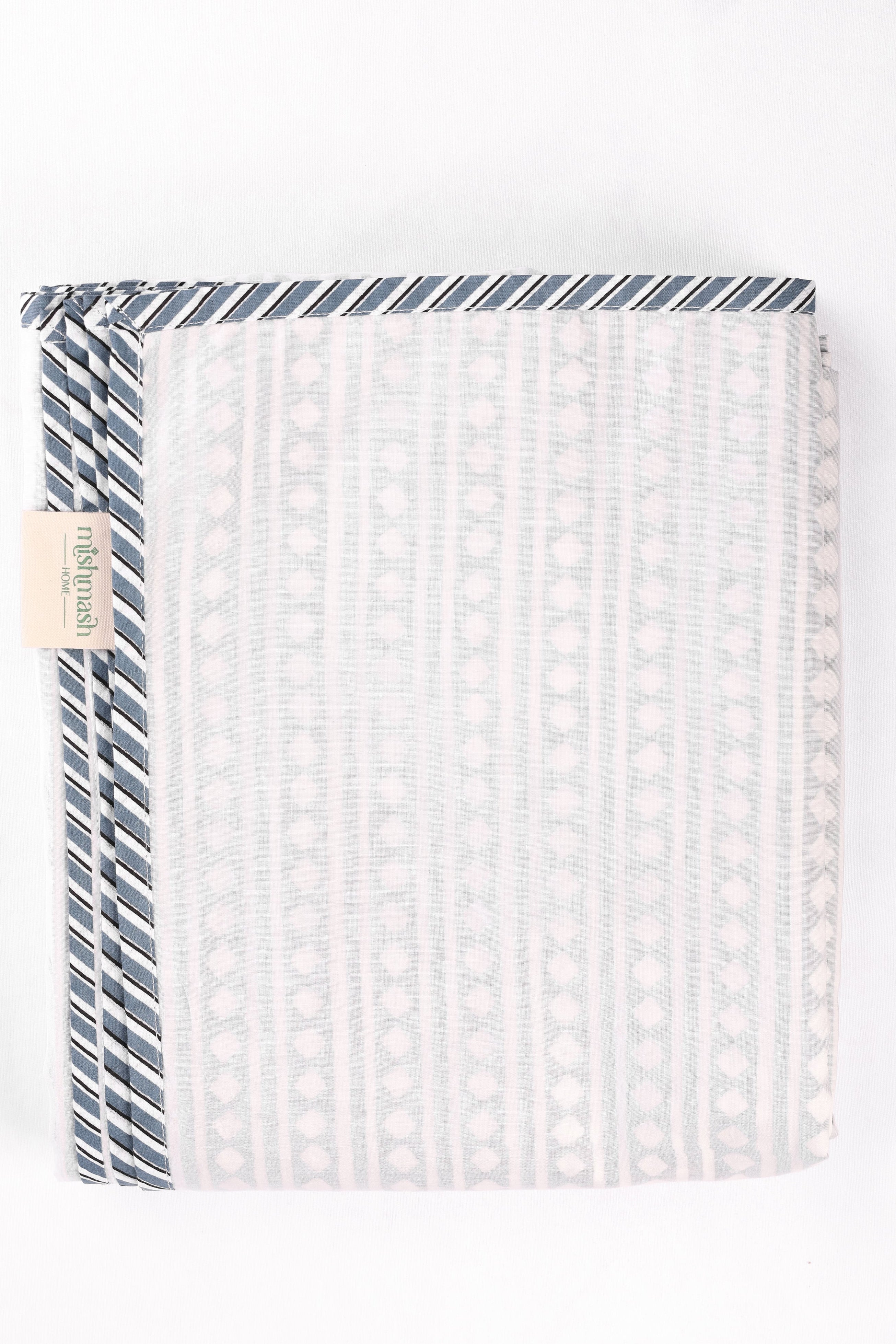 Folded double bed dohar for summer with striped pattern. buy dohar online