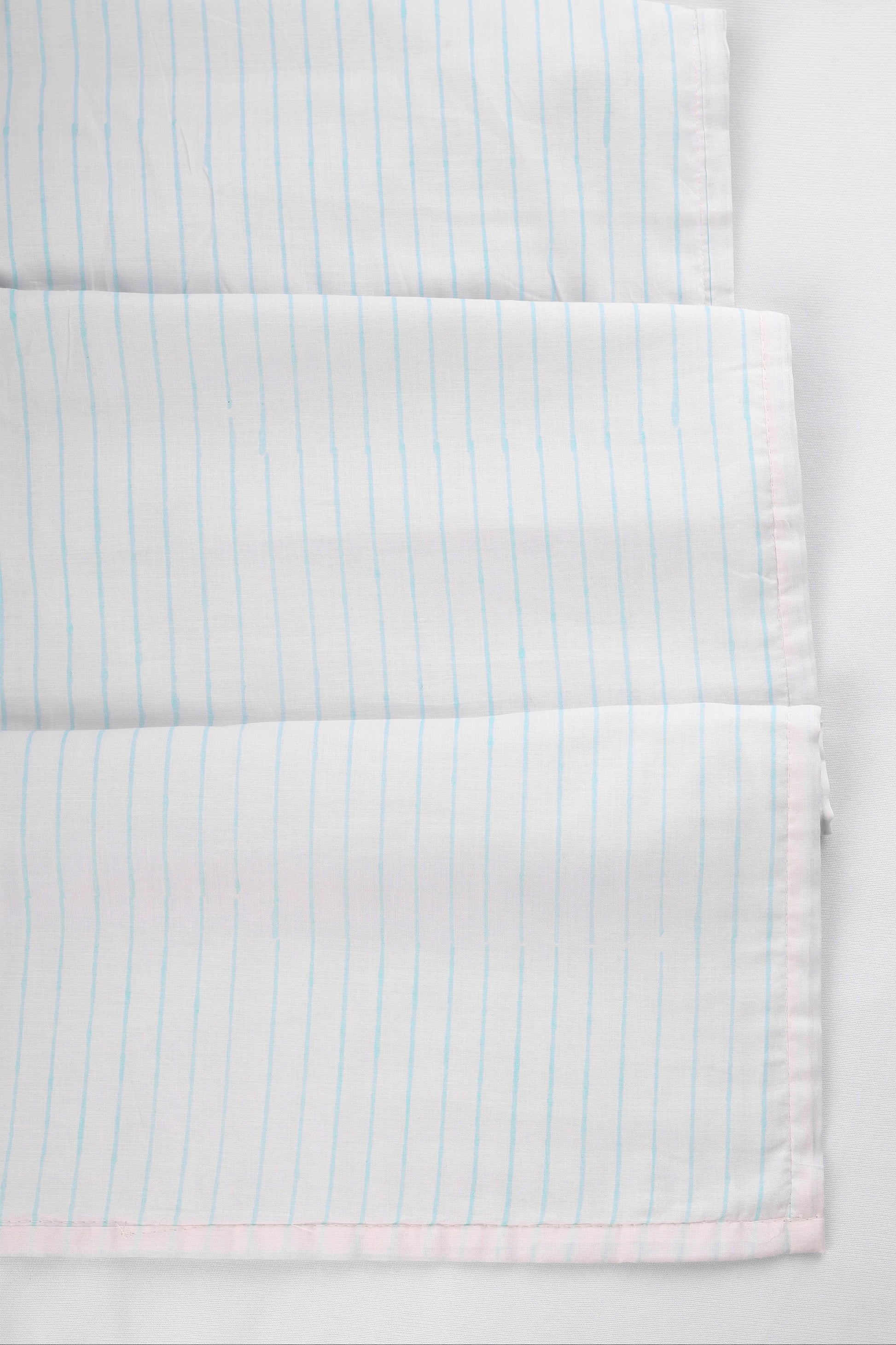 Reversible cotton dohar with aqua blue stripes on a white base