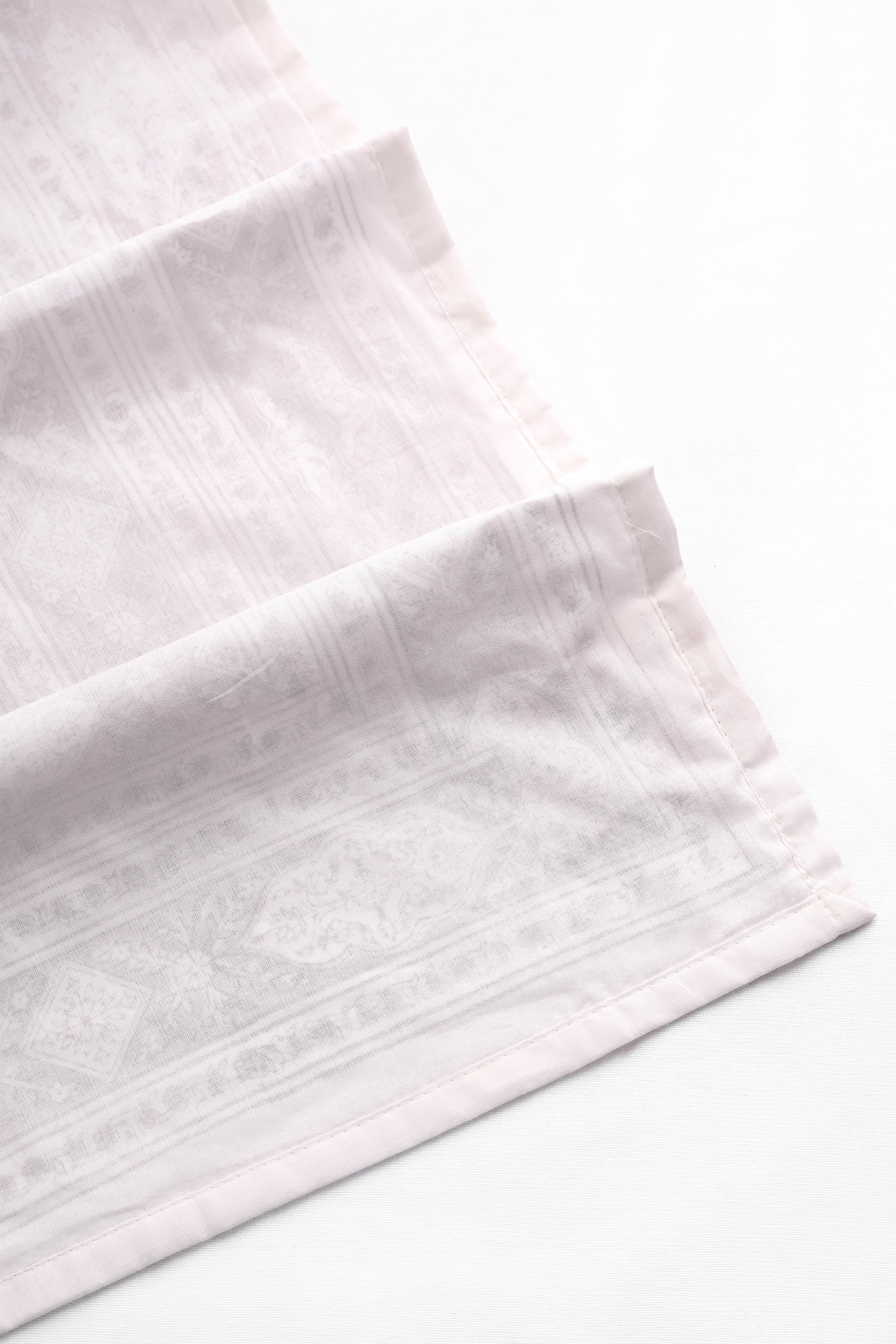 Cotton dohar blanket in white and grey 