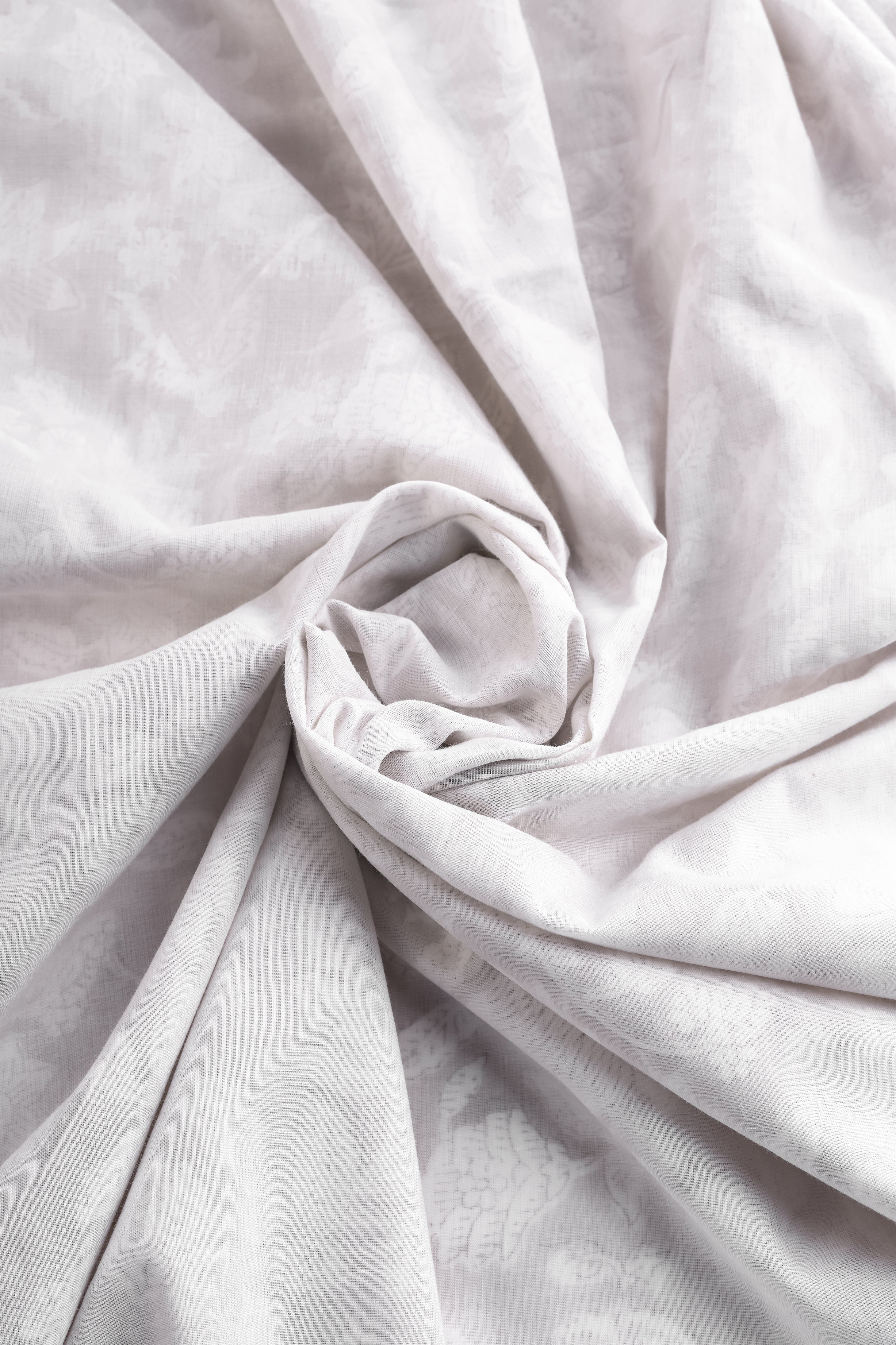 Close-up of light gray AC Dohar ideal for summers