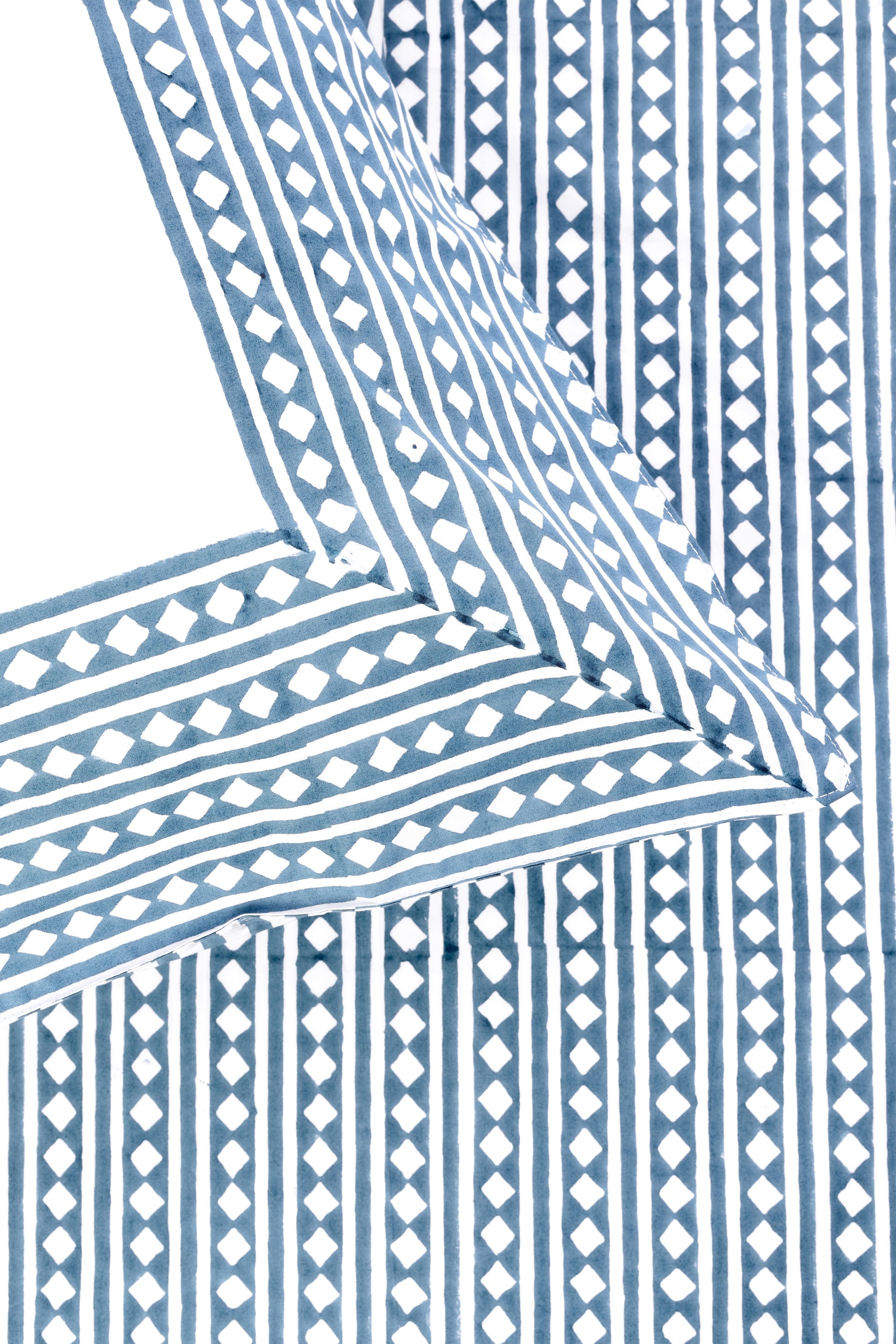 Blue and white geometric double bed bedsheet in king and queen size.