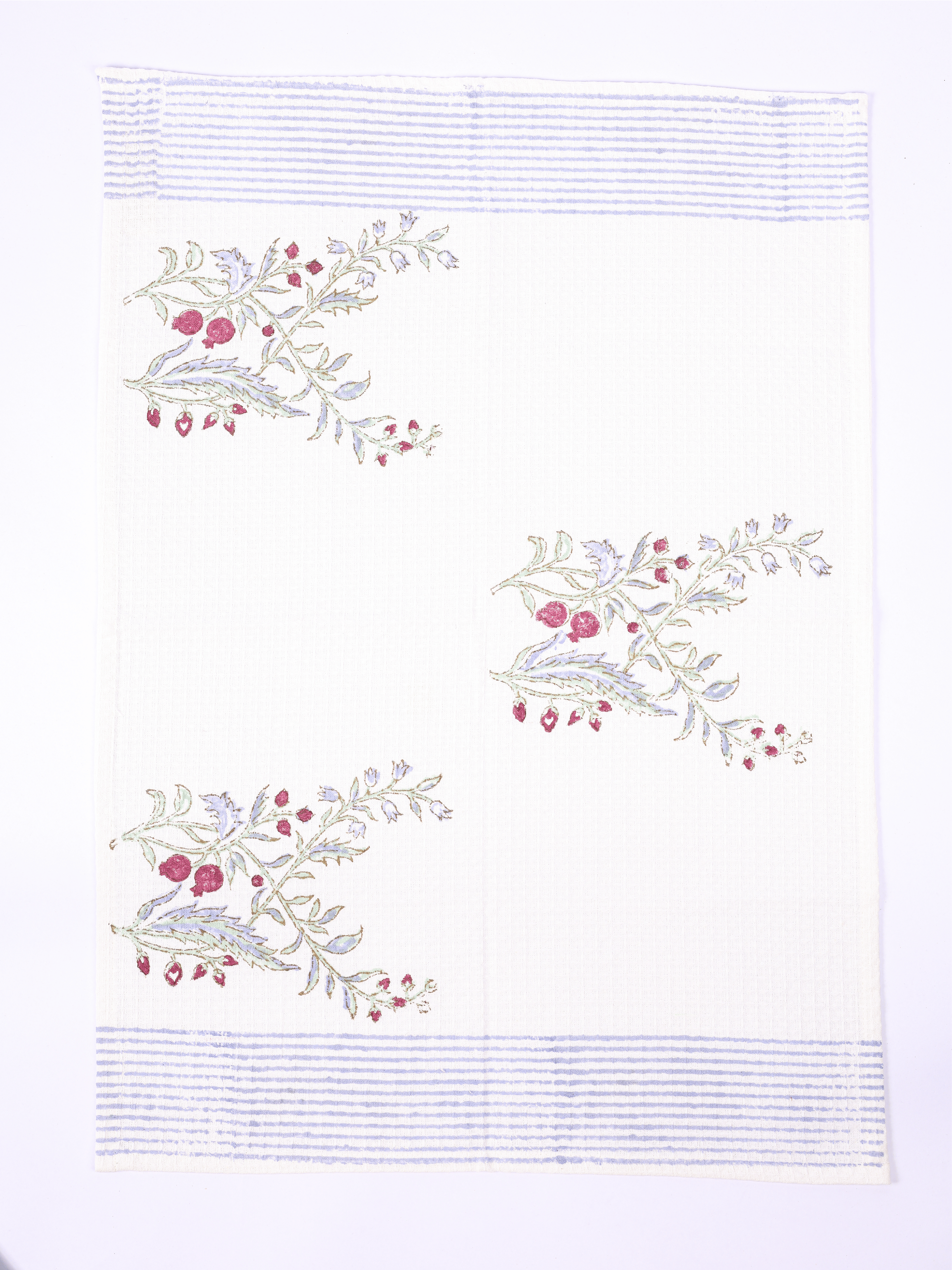 Absorbent waffle cotton hand towel with handcrafted print
