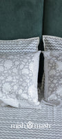 chevron print double bed sheet with reversible pillow cases