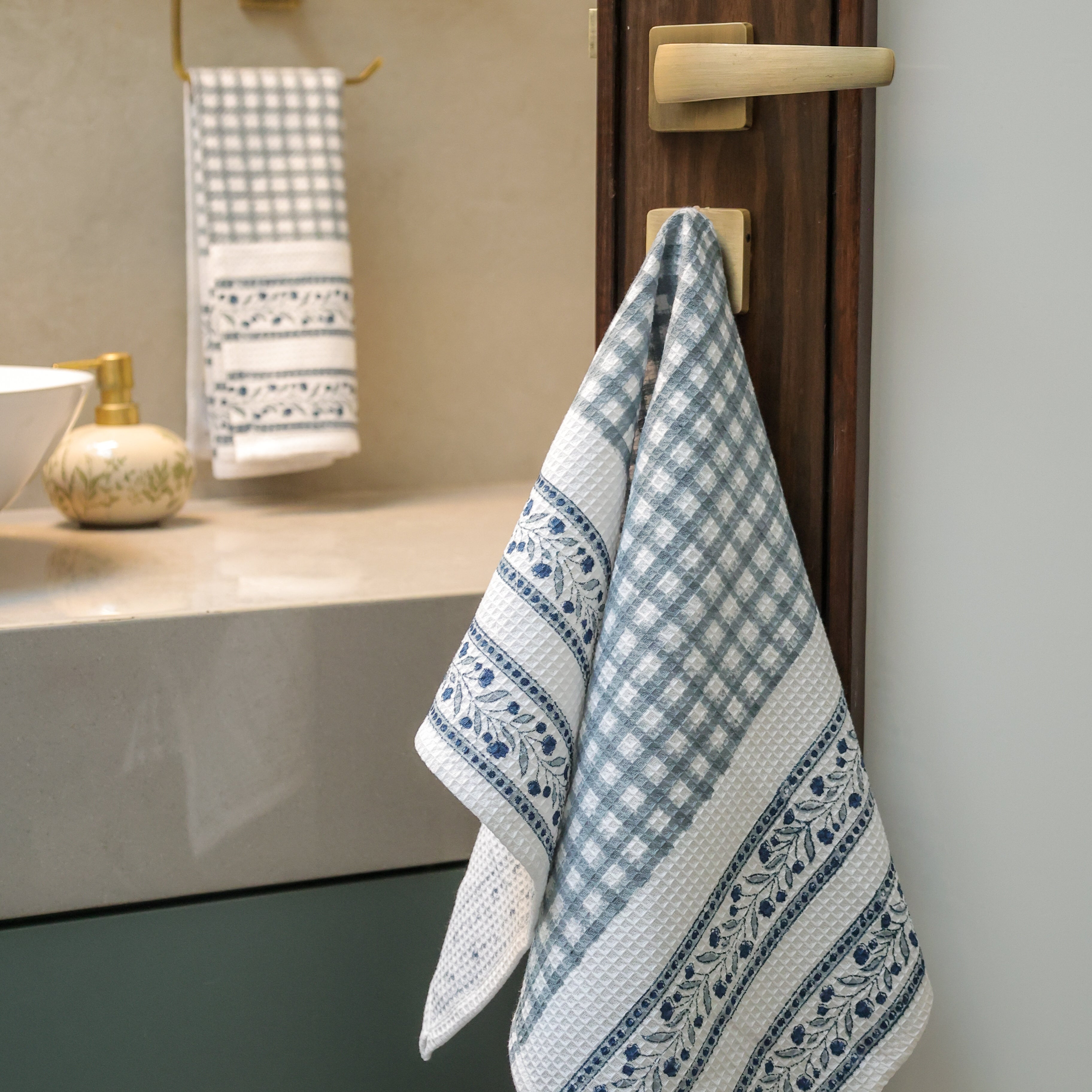 hand towel 