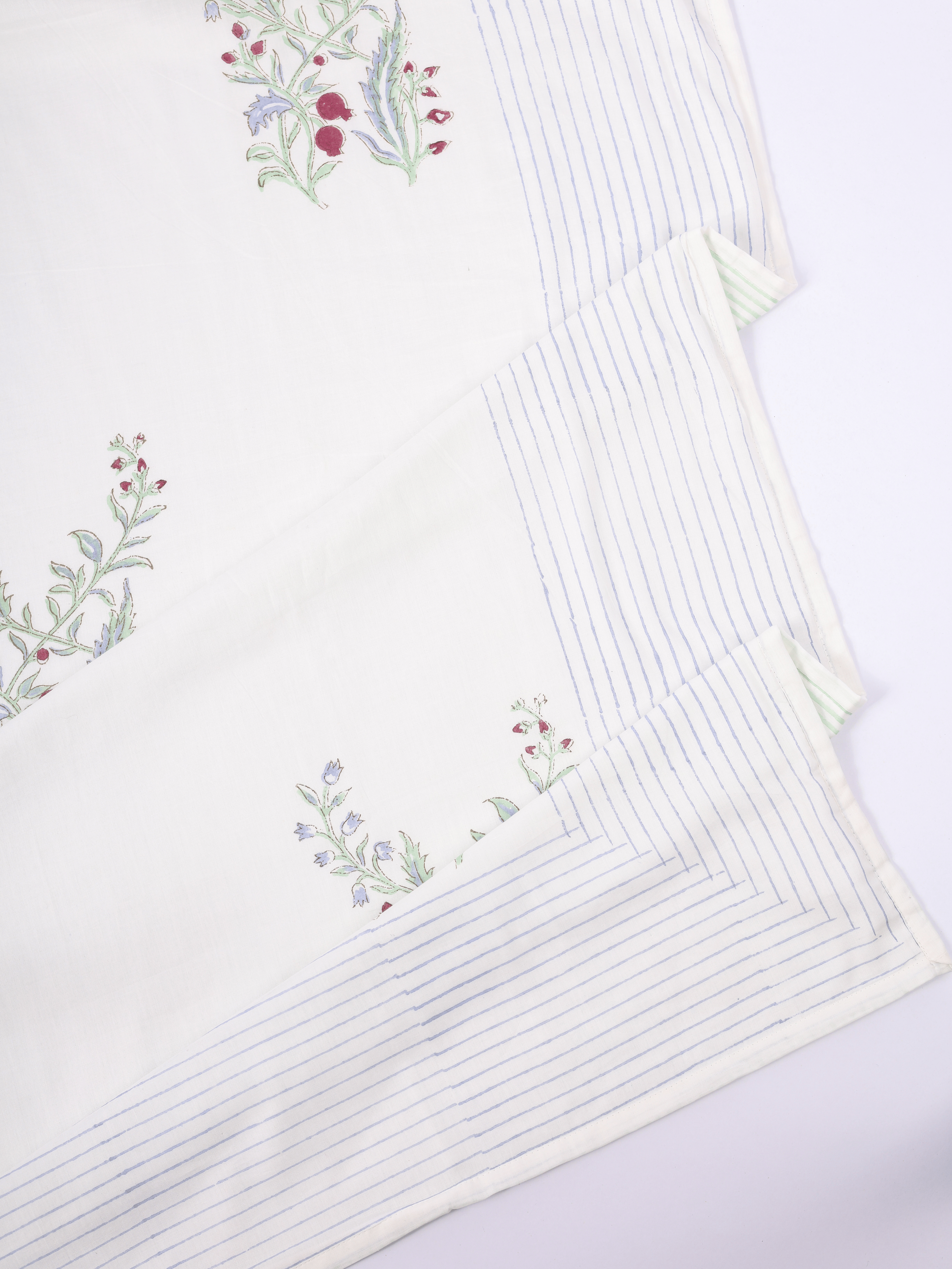 Lightweight Jaipuri cotton dohar with floral block print