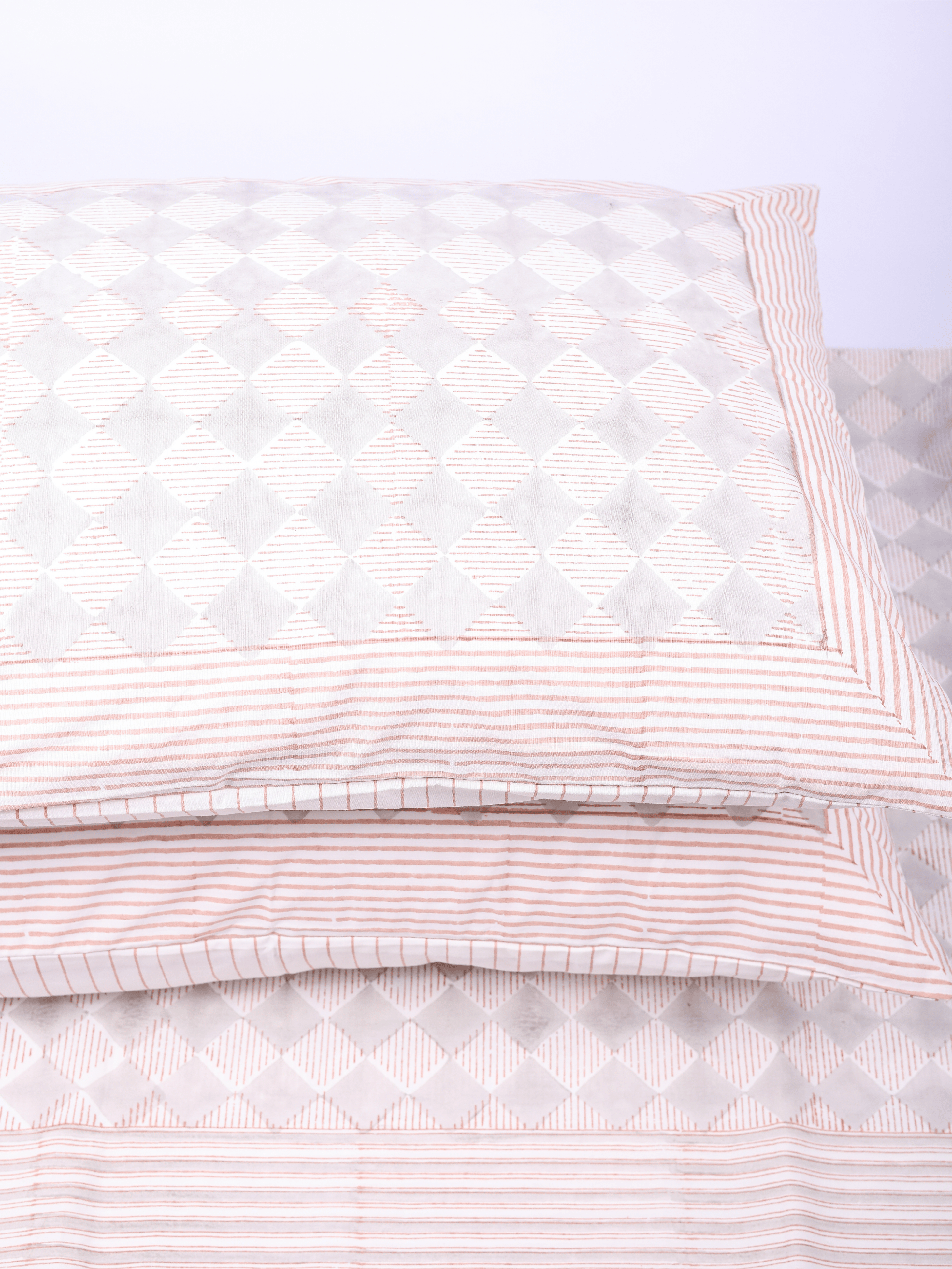 300 TC hand block printed cotton bedsheet in red, grey and white